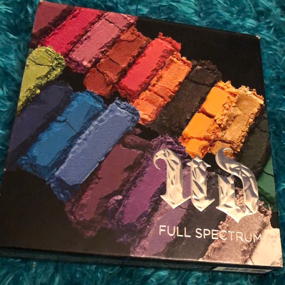 Urban Decay Other - Urban Decay “Full Spectrum” eyeshadow palette